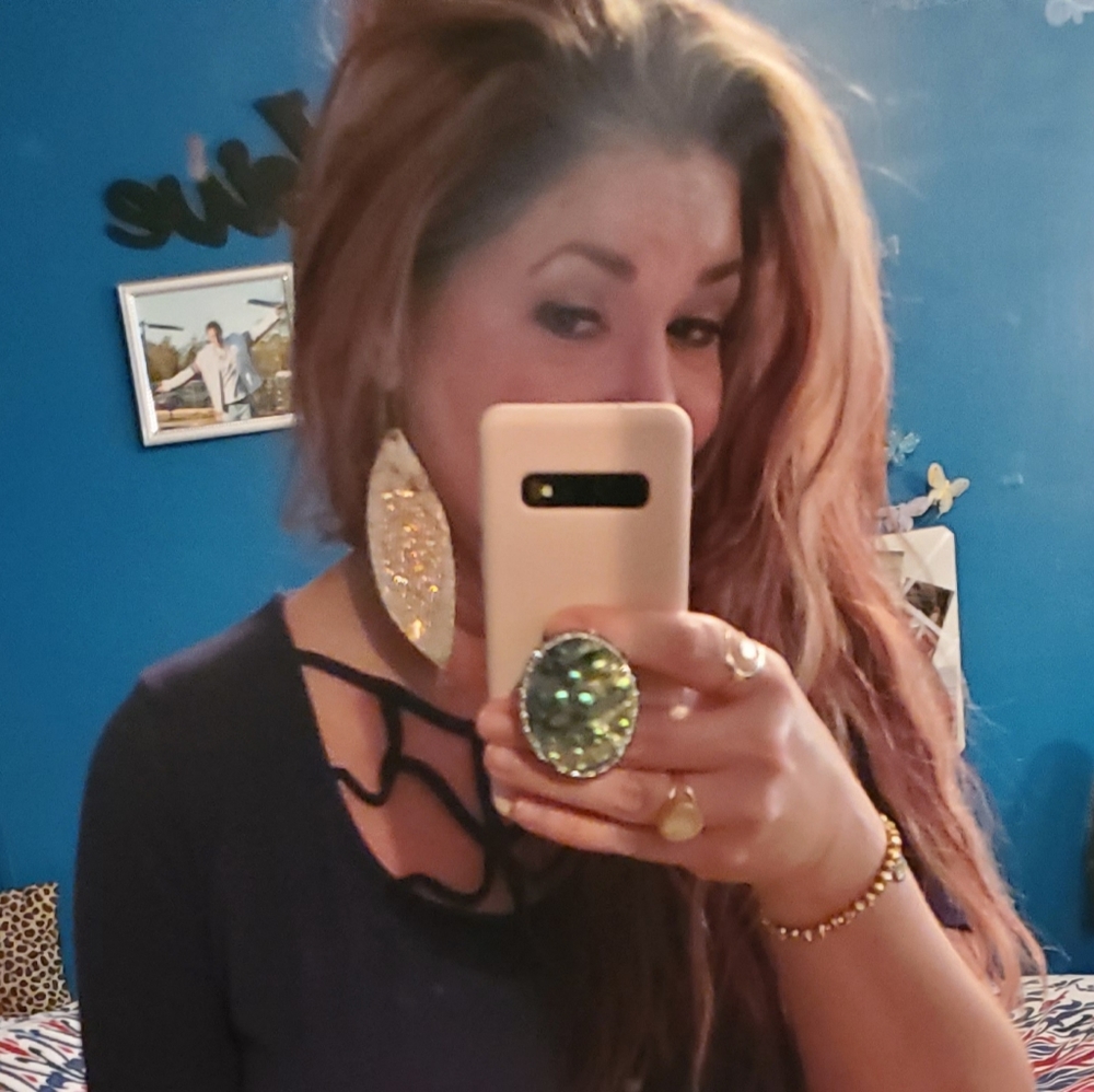 Meet your Posher, Josette